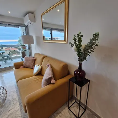 Sunny And Cosy Sea View Antibes